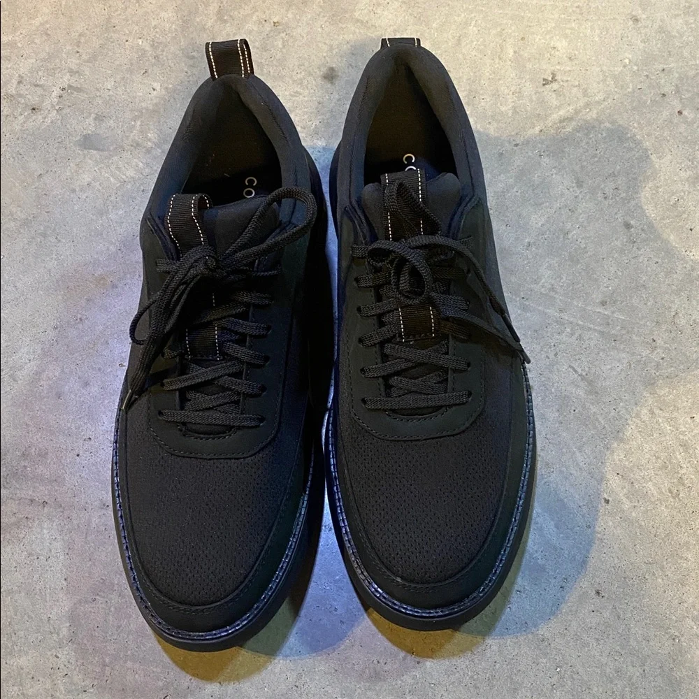 Colehaan Men’s Black Lightweight Tie Up Shoes Sz 9.5. NWOB C40306